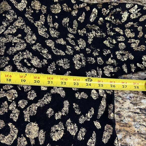 In Italy Metallic Leopard Print Long Sleeve Blouse Top One Size - Picture 8 of 9